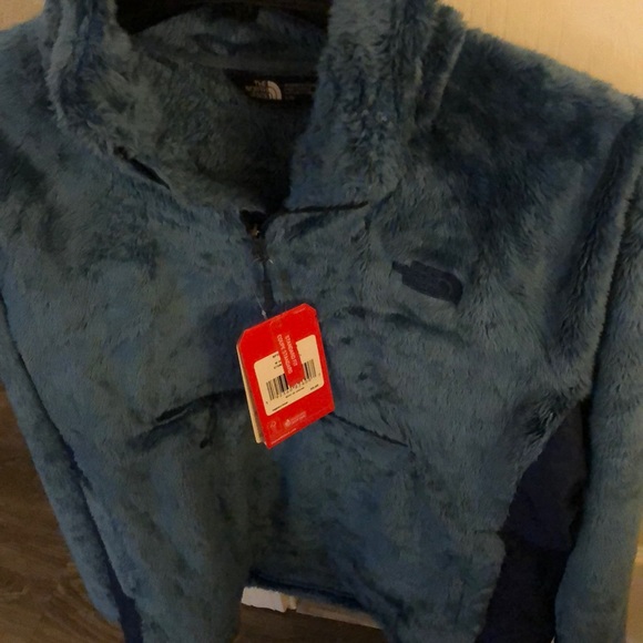 The North Face NWT soft pullover. - Picture 2 of 3